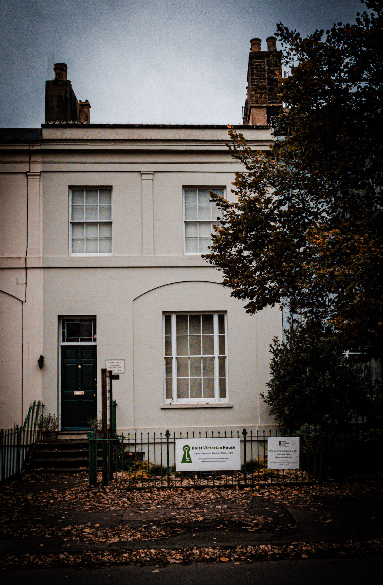 Holst Victorian House - Image 3