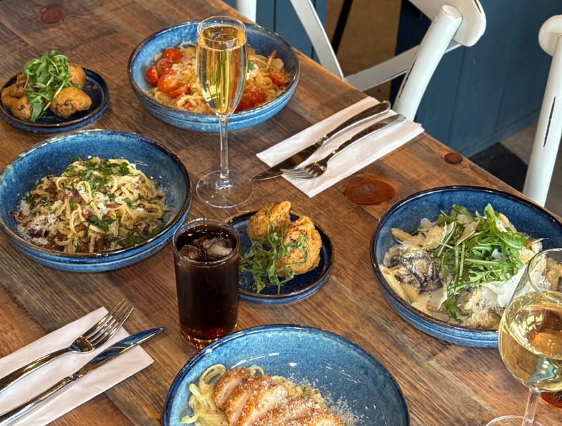 Gateway Café and Bar - Image 2